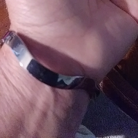 SALE!Vintage S.S. wavy oval shaped 925 hinged bangle bracelet 1 ONLY LEFT! - Picture 5 of 8